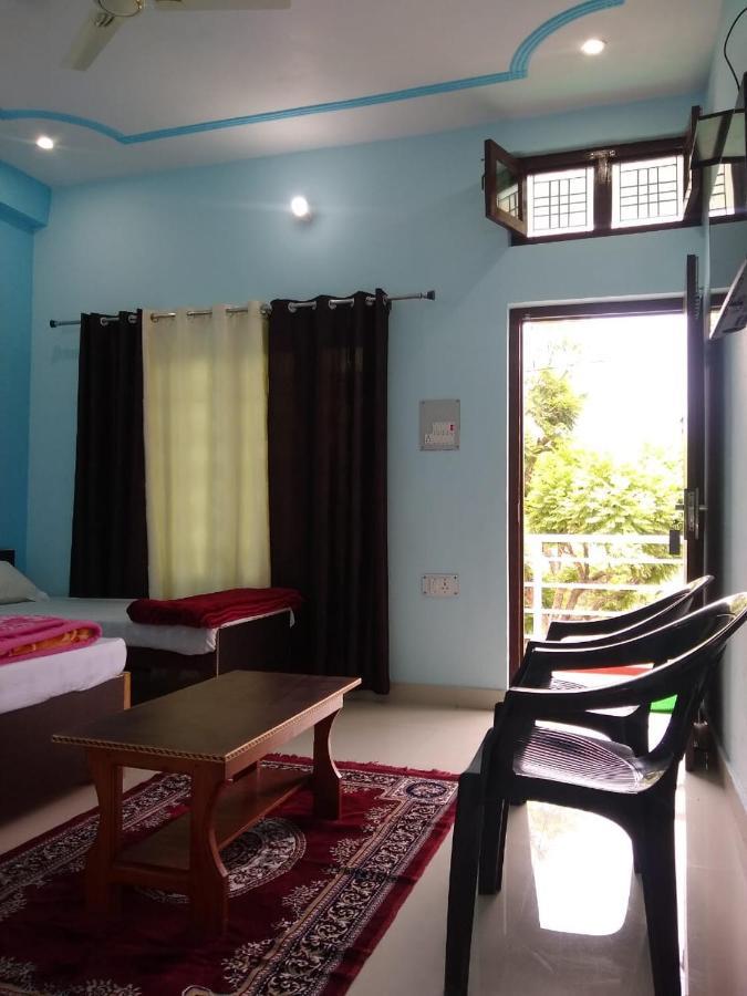 Hotel Vikram Palace Barkot מראה חיצוני תמונה